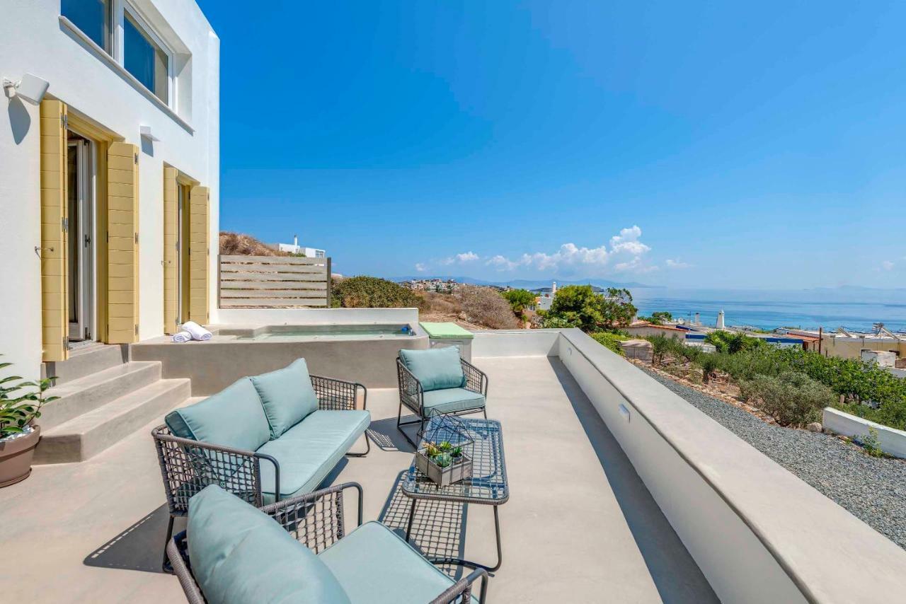Villa Alba In Syros With Private Jacuzzi Azolimnos Exterior photo