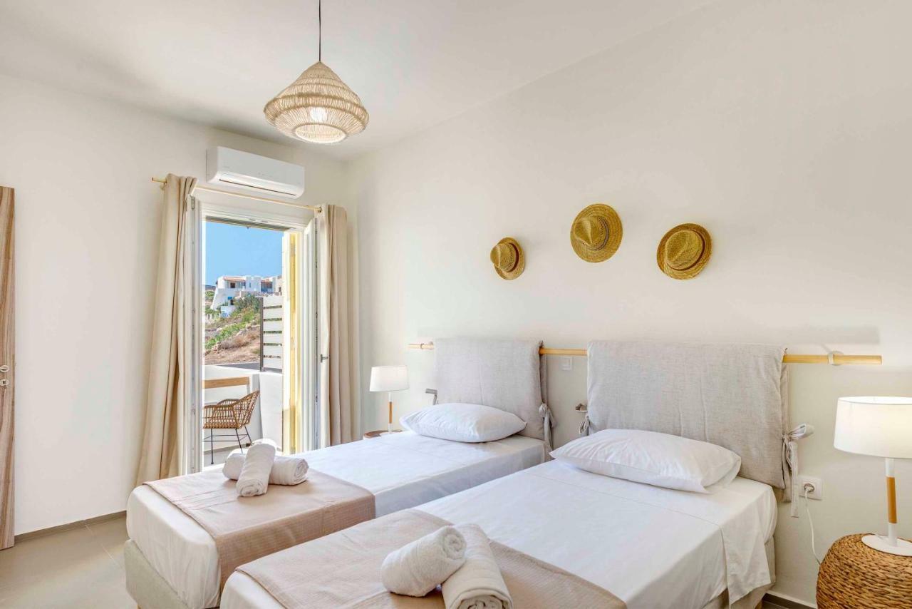 Villa Alba In Syros With Private Jacuzzi Azolimnos Exterior photo